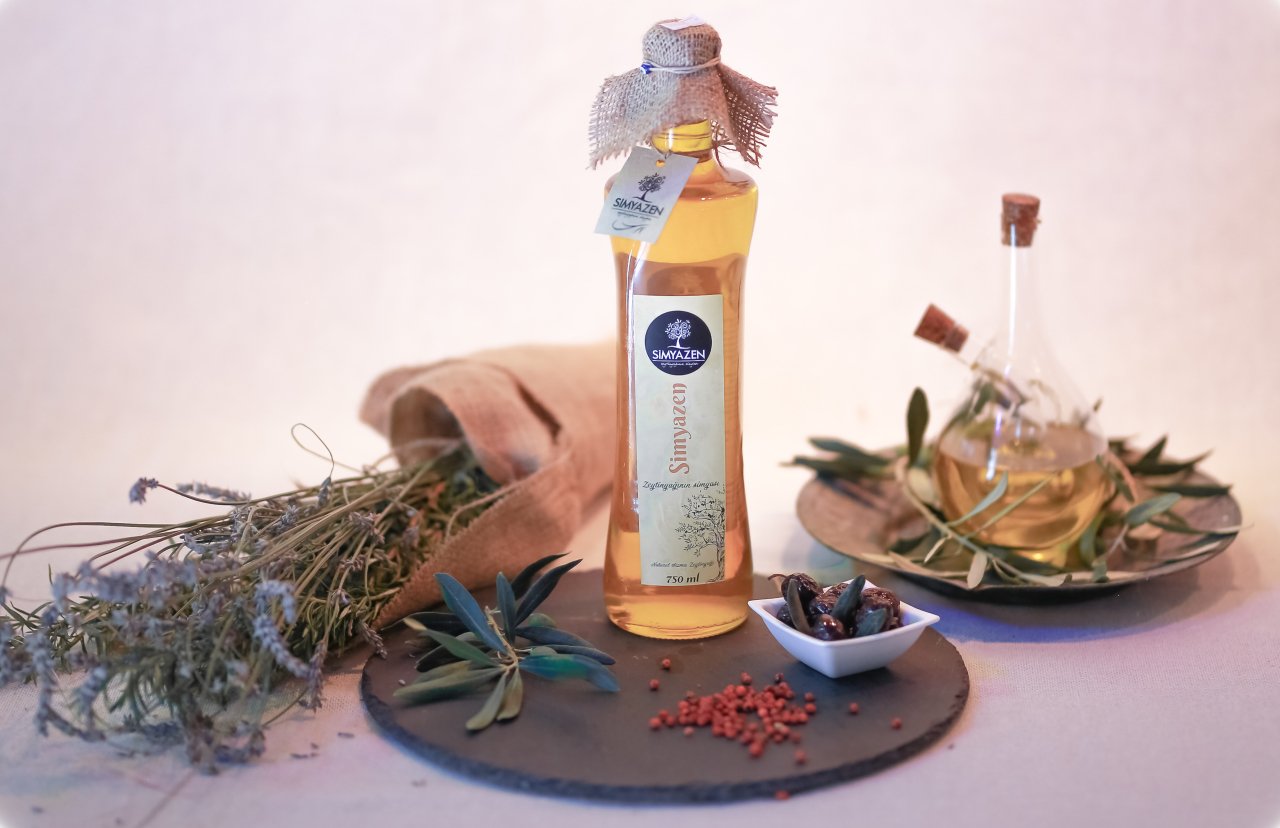 ERKEN HASAT NATUREL SIZMA ZEYTİNYAĞI (Cam Şişe) 1 Litre